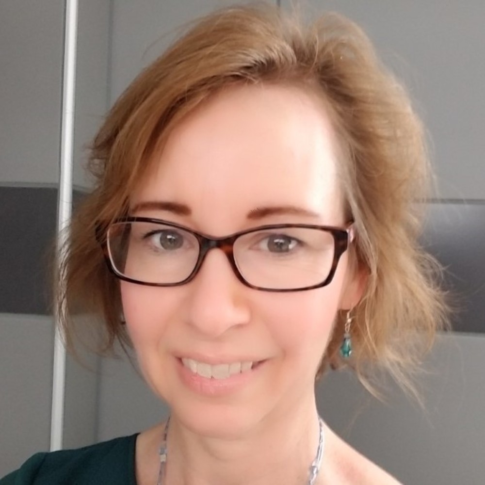 Meet your Posher, Caroline
